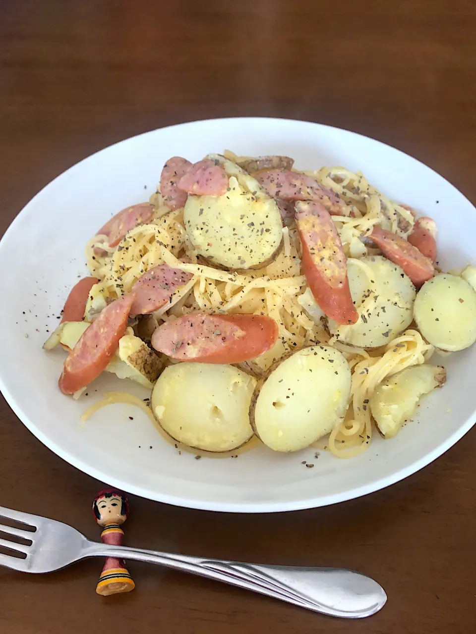 ポテトとウインナーのカレーチーズソーススパゲティ|masaさん