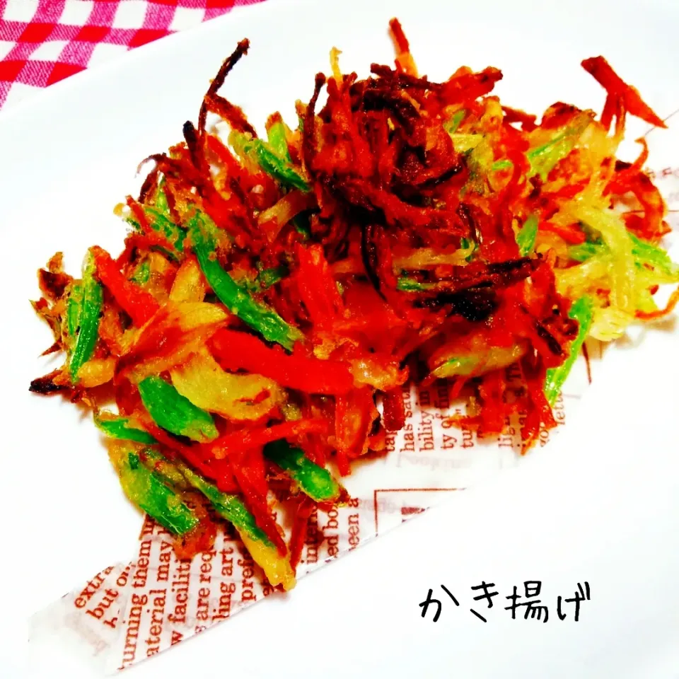 Snapdishの料理写真:これで苦手克服か…♬玉ねぎと春菊の茎のかき揚げ|あんみっちゃんさん