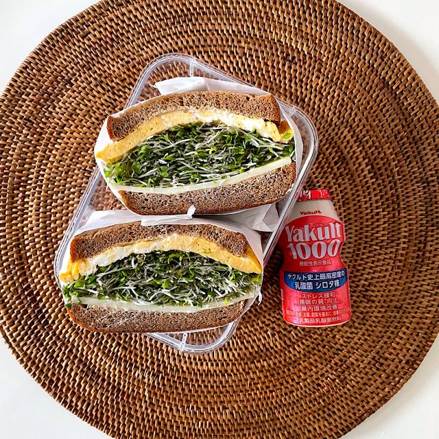 ブラン食パンでチーズブロッコリースプラウト卵サンドイッチ/しー Snapdish[スナップディッシュ] (IDaLCyWa)