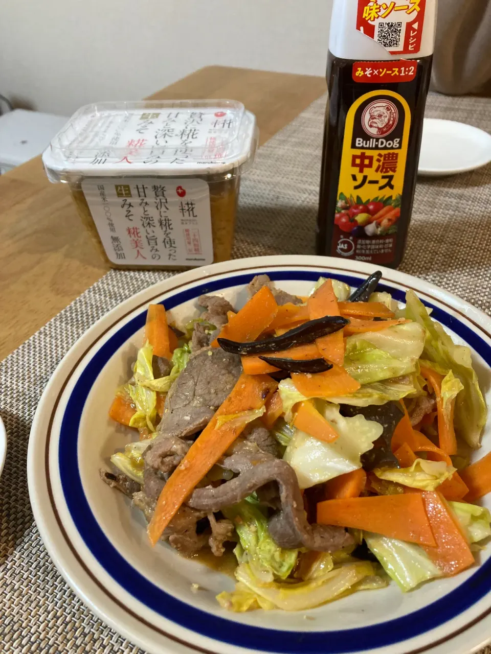 Snapdishの料理写真:万能味ソースの野菜炒め|小次郎さん