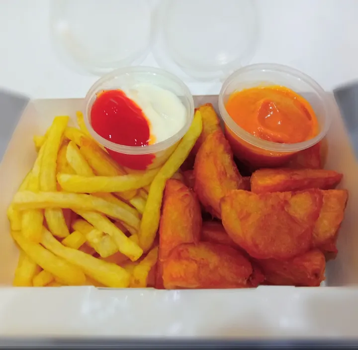 Snapdishの料理写真:fries & wedges|Maslan Mat Sidekさん