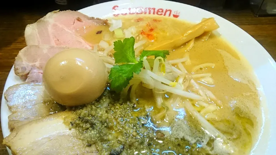 Snapdishの料理写真:【食べログラーメン百名店
TOKYO 2021選出店】
【日替わりらぁ麺】
Soupmen
牡蠣味噌らぁ麺
（日替わりらぁ麺、800円）
＋味玉（100円）
@ときわ台2分
（赤羽から自転車22分）
21271|大脇さん