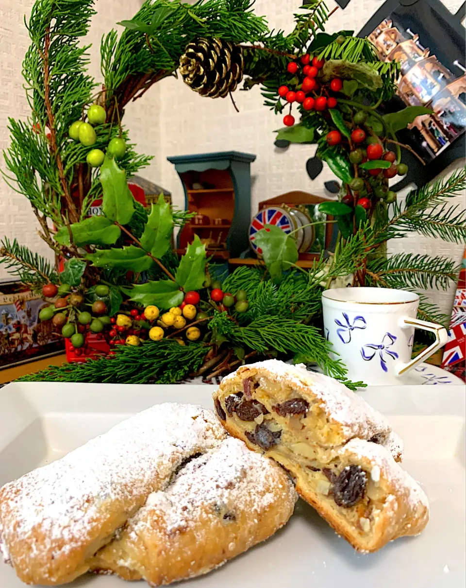 シュトママの分のシュトーレンでアフタヌーンティー🎄|シュトママさん