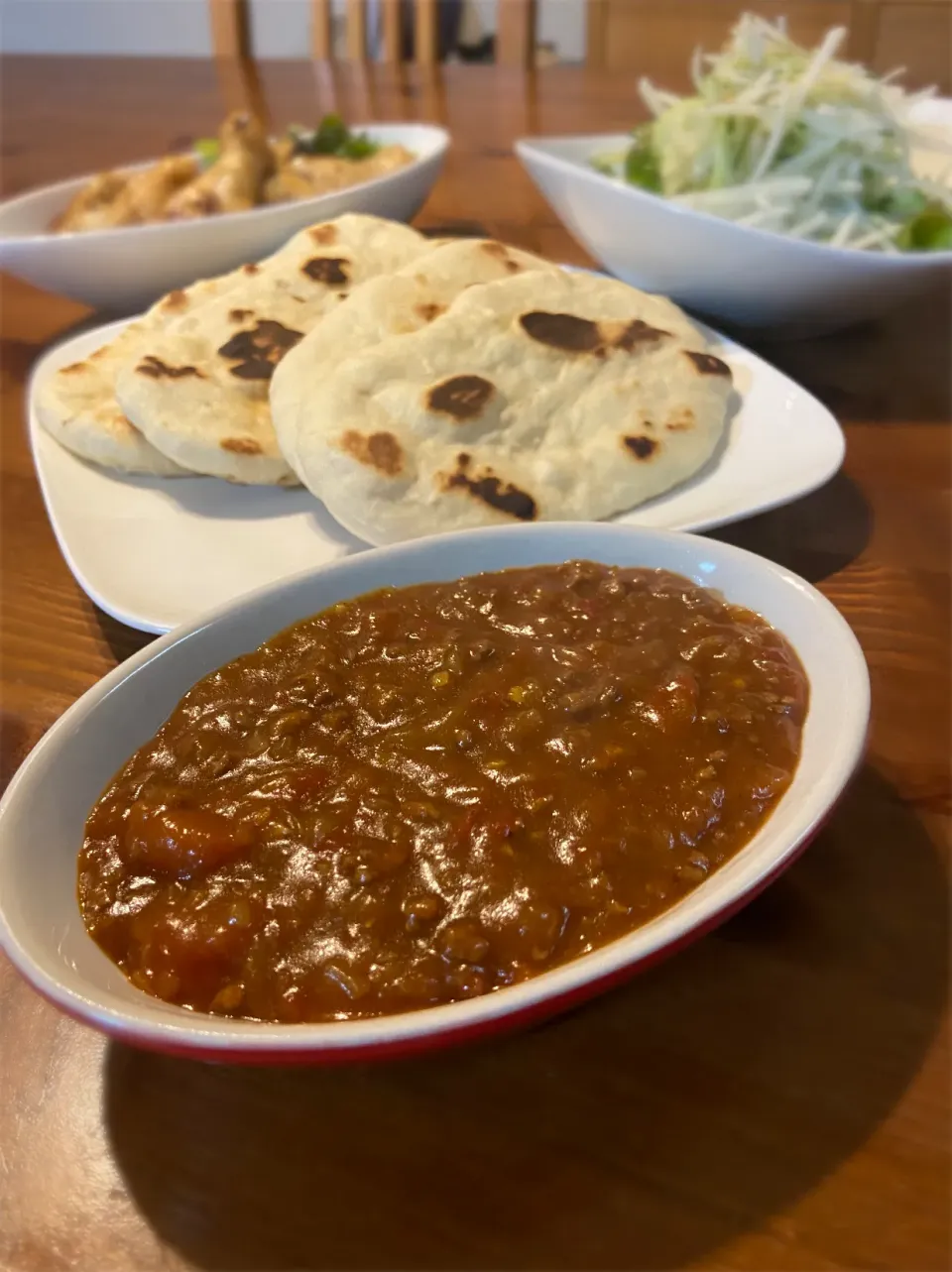 12/11の夕食　キーマカレーと手作りナン|yoneさん