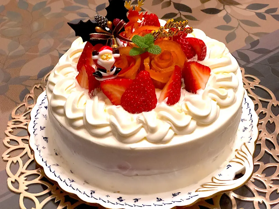 Apple-Strawberry Christmas Cake|Ronaさん