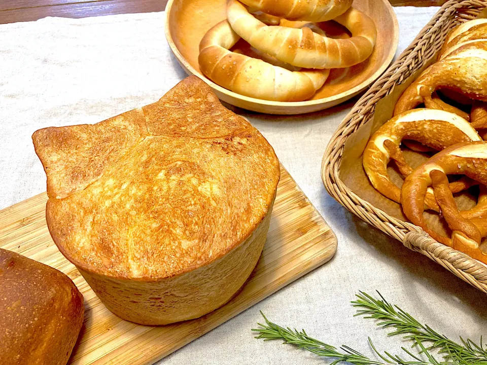 Snapdishの料理写真:手作りパン🍞🥐🥨|n_nさん