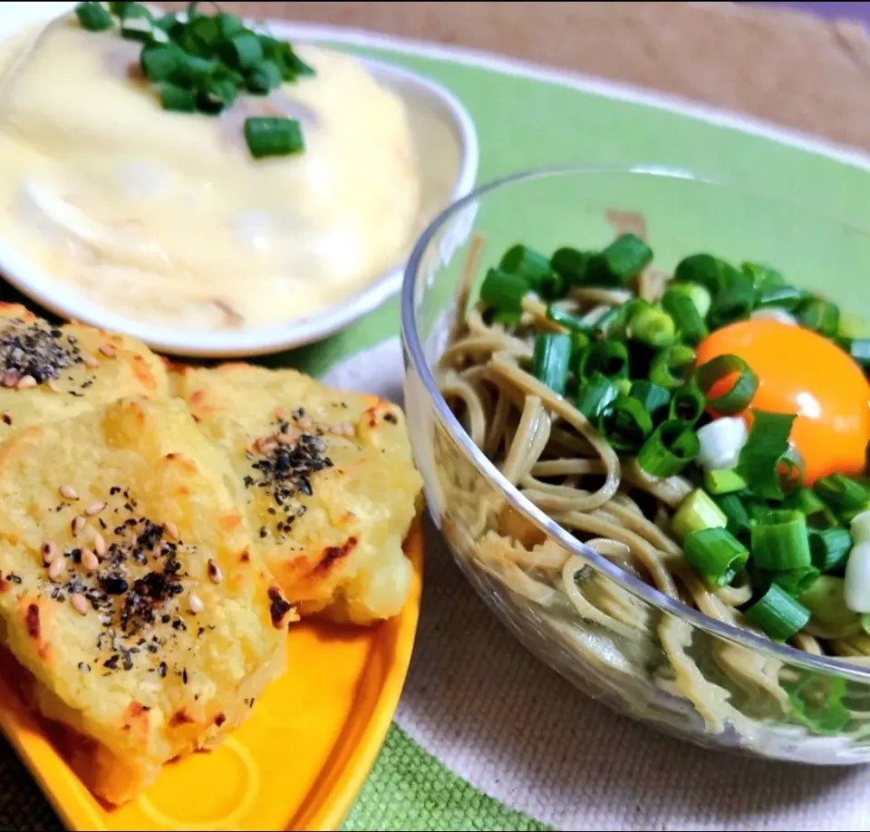 Snapdishの料理写真:塩麹スイートポテト
とうふの最高峰(花鰹×チーズ)
白だし茶蕎麦|マギーさん