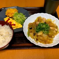 Snapdishの料理写真:麻婆春雨　かぼちゃのポテトサラダ|とある男子大学生の自炊垢さん