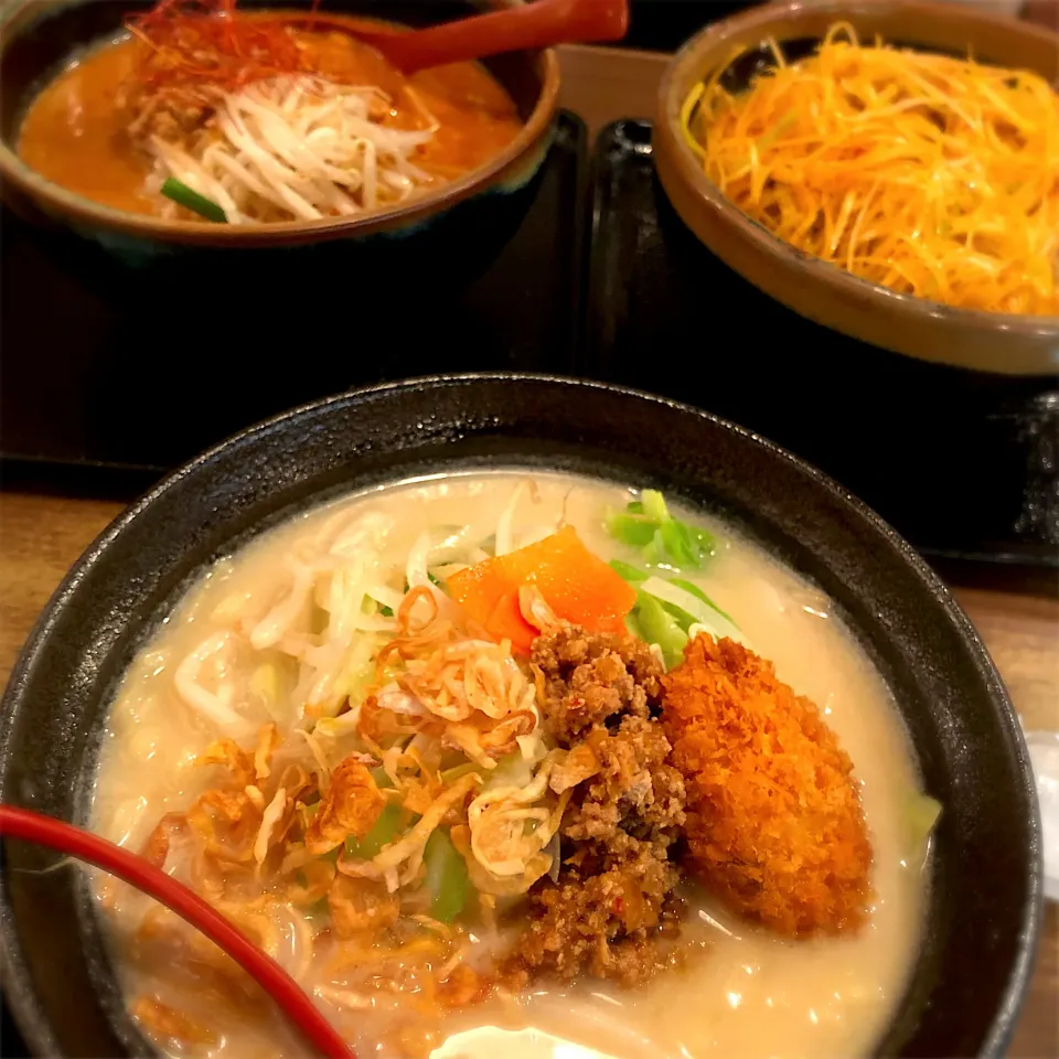 Snapdishの料理写真:息子たちと。麺場 田所商店の広島味噌ラーメン|Hiro Yanさん