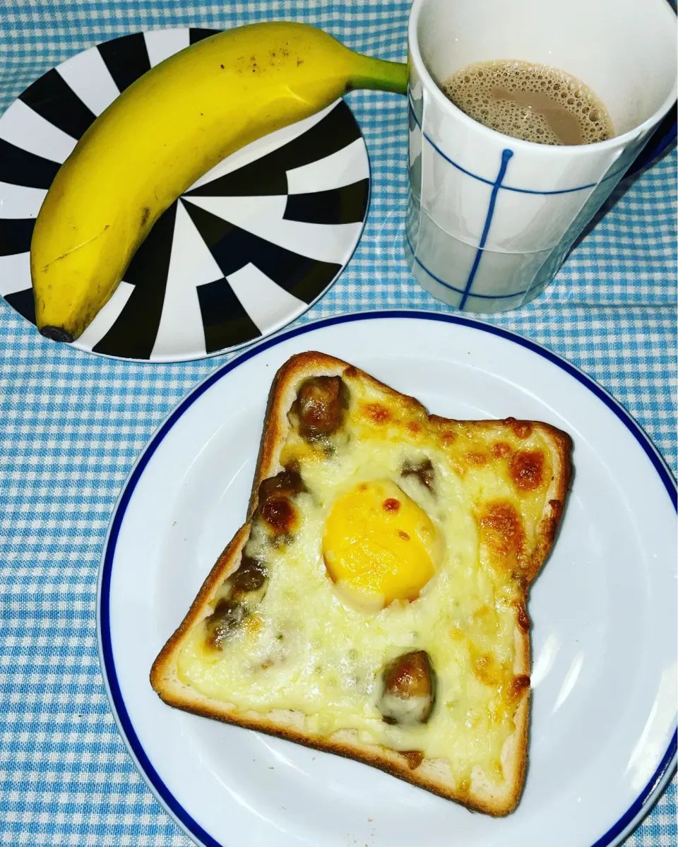 Snapdishの料理写真:カレーチーズトースト|めんちゃんさん