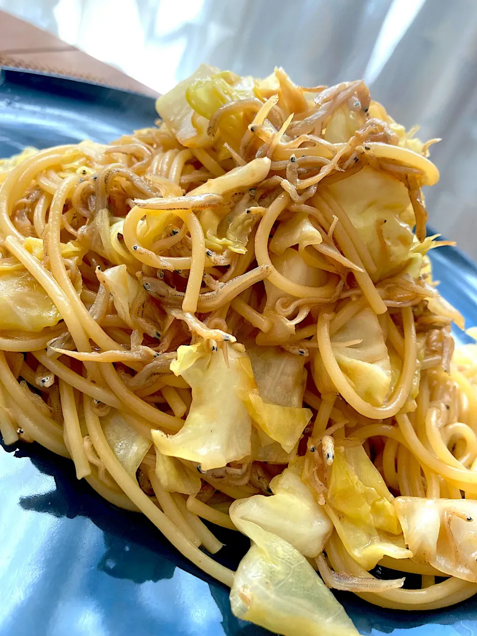 ちりめんじゃこの佃煮とキャベツのバター醤油スパゲティ😋🍝💕✨|アイさん