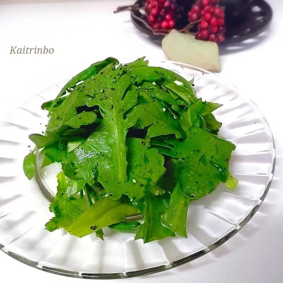 お鍋の残りの春菊で シンプルなさっぱり柑橘サラダ🌿|Kaorinboさん