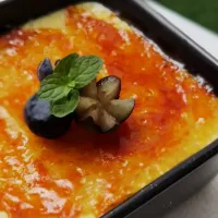 Snapdishの料理写真:Creme Brulee|Nerine by Eisyaramlanさん