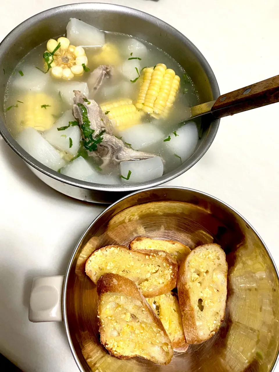 Corn, radish and pork soup along with garlic buttered baguette|Emmaさん