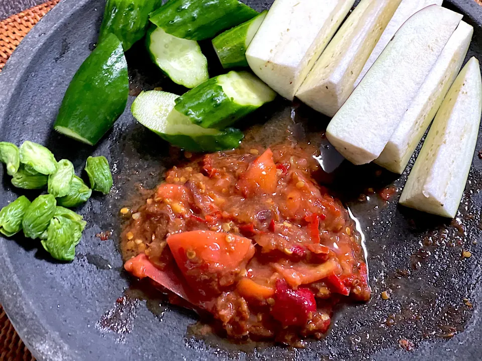 Sambal Mentah|yeni kartikasariさん