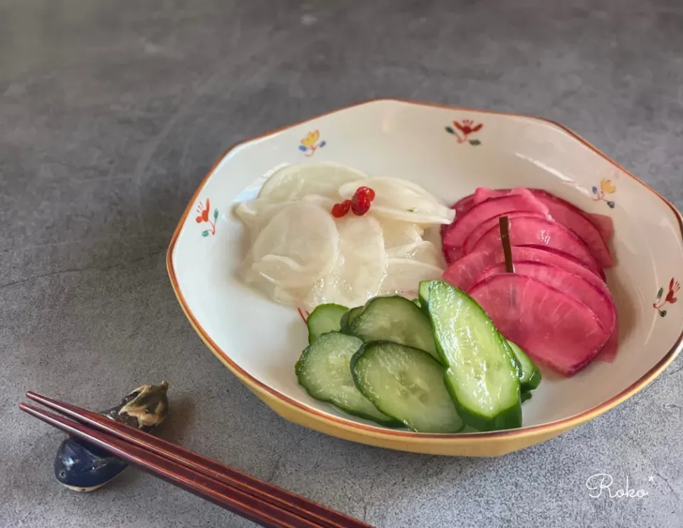 Snapdishの料理写真:カブのお漬物🥢|roko*さん