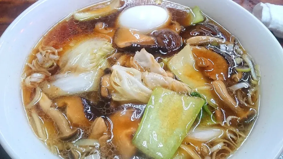 【環七の元祖屋台は1963年創業】
環七土佐っ子ラーメン 池袋店
しいたけラーメン（850円）
＋ゆで玉子（50円）
@池袋4分
21273|大脇さん