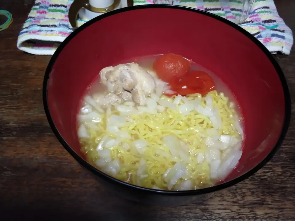 AJINOMOTOさんの香味ペーストで手羽元とミニトマトのラーメン|にんにくと唐辛子が特に好き❤️(元シャリマー)さん