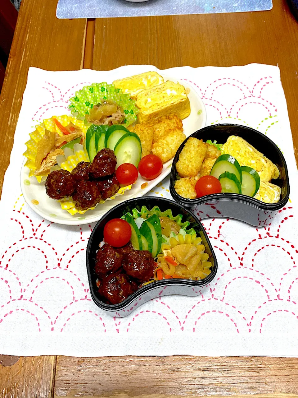 Snapdishの料理写真:12月15日水曜日肉団子甘酢弁当|アッキーさん