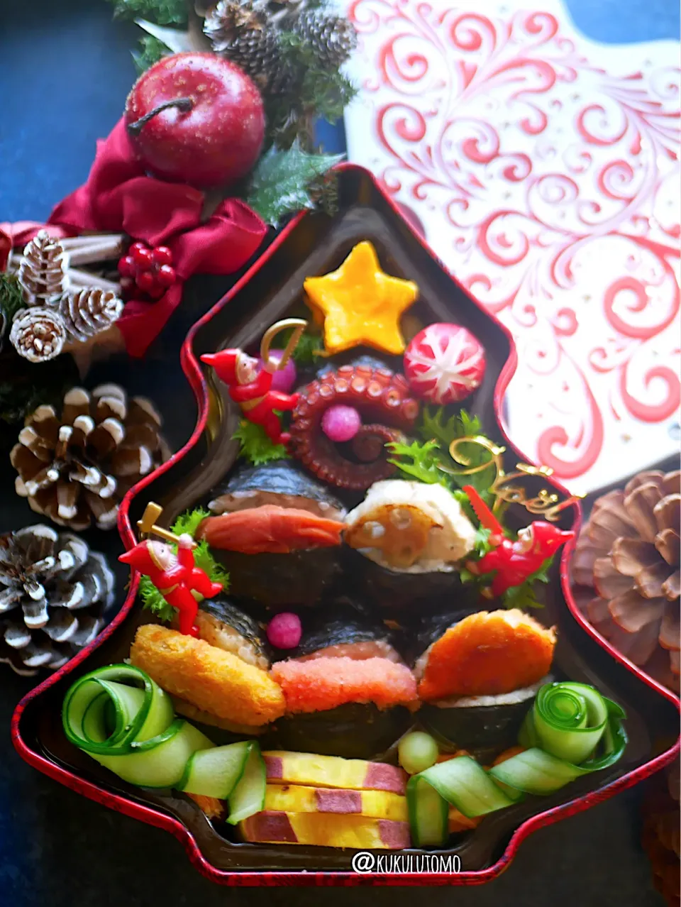 クリスマスパッカンおにぎり弁当|kukulutomo ❁𓎪 ⡱𓎩‎𐩢𐩺𓎪 ⡱さん