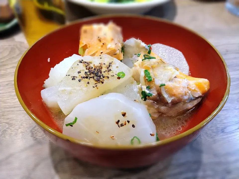 大根と鮭の塩バター煮|古尾谷りかこさん