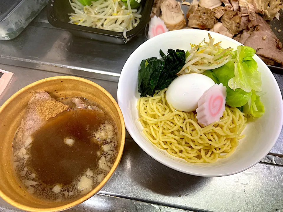 背脂醤油　黒　つけ麺|さくたろうさん