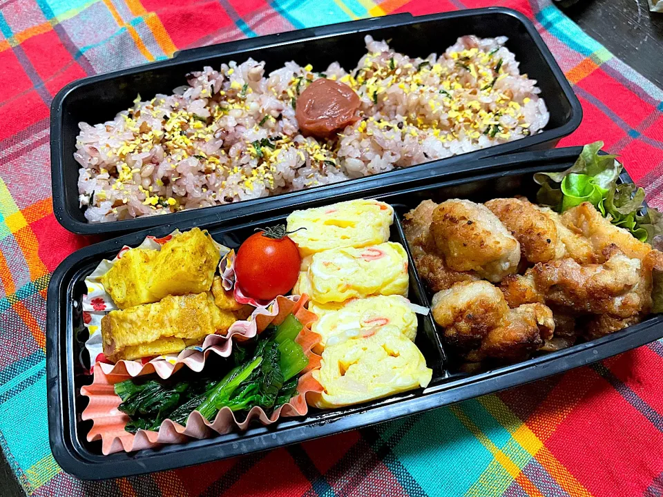 お弁当★鶏の柚子胡椒揚げ焼き、カニカマ卵、小松菜のラー油和え、じゃがいもとベーコンのカレー煮|ハルさん