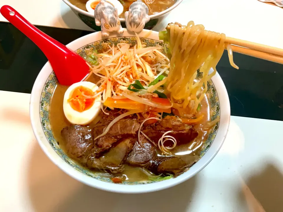 超煮込まれた手作りチャーシュー入りの味噌ラーメン|Takeshi  Nagakiさん