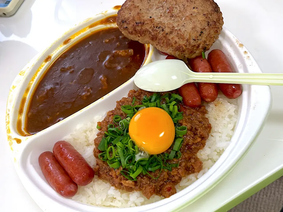 カレー屋キング！の肉味噌カレー😅😅😅💦💦|Yoshihiro Andoさん