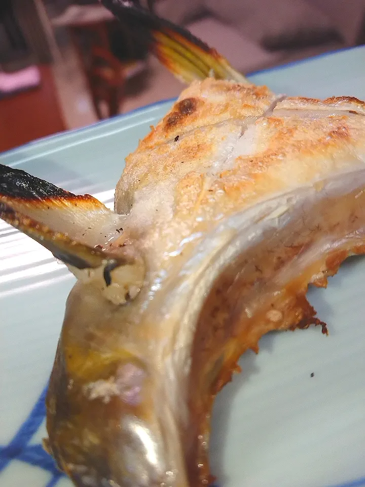 鰤かまの塩焼き|食事メモメモさん