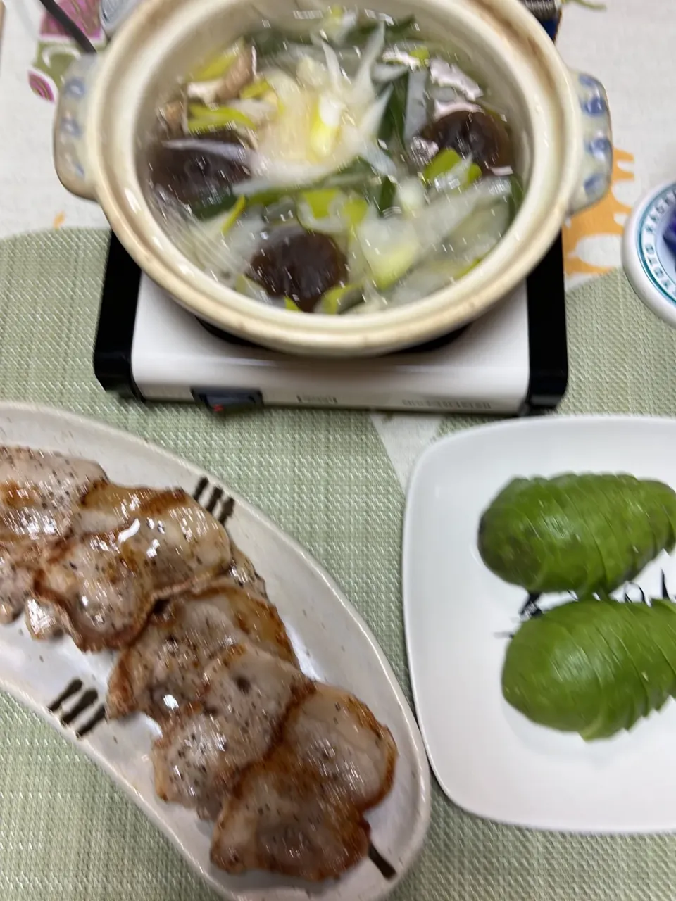 豚肩ロース塩こしょう焼き、湯豆腐、アボカドぬか漬け|peanutsさん