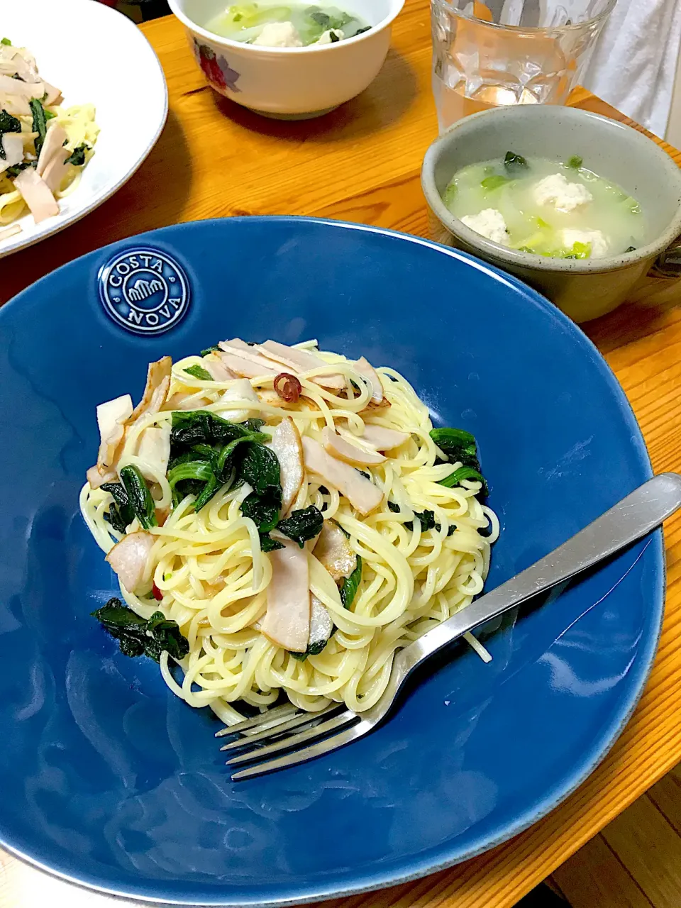 ほうれん草とハムのパスタ、鶏団子のスープ|sayaさん