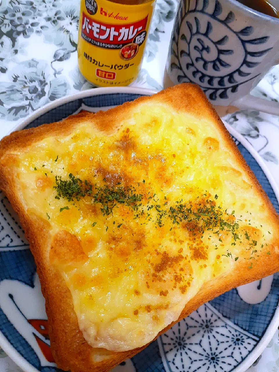 Snapdishの料理写真:🔷🍞日曜日の朝ごパン🍛🧀チーズトースト🔷20211219|@きなこさん