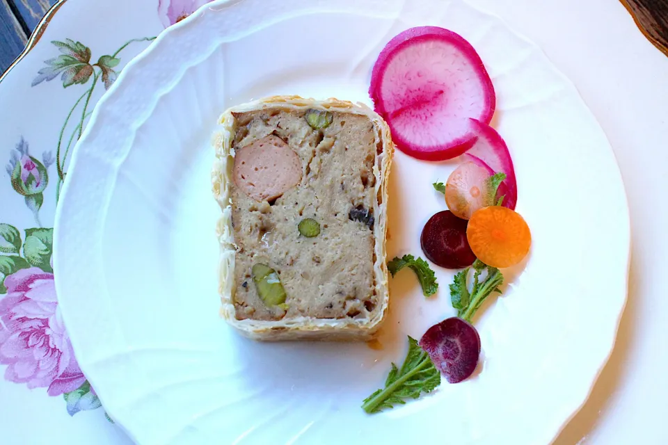 Snapdishの料理写真:vegan Pate en croute|Yuki Masukoさん