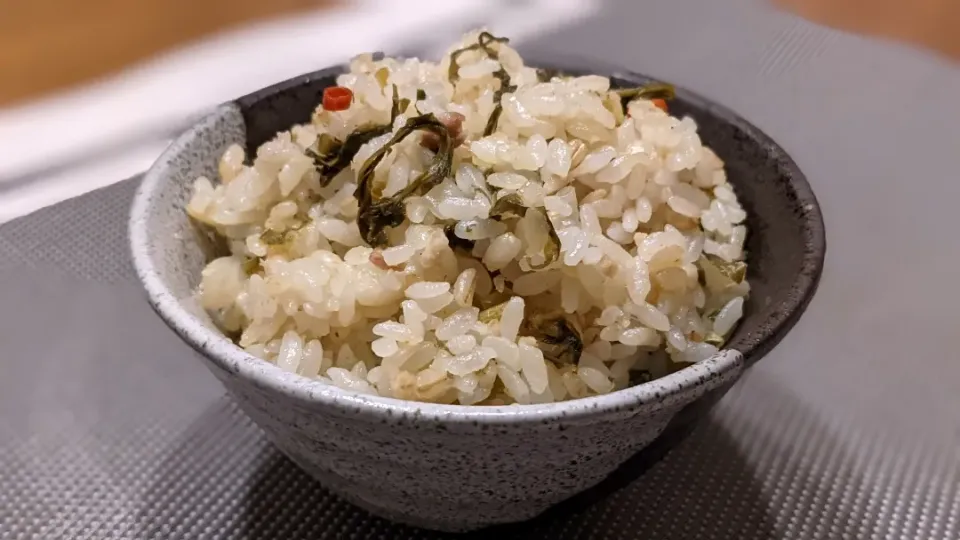 ツナと高菜の炊き込みご飯〜
の晩ごはん✨|kaz(*･ω･)さん