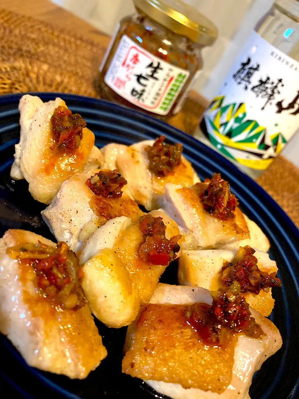 鳥もも肉の塩焼きを生七味でいただきます😋🍶💕✨|アイさん