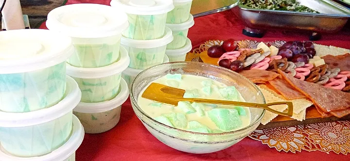 Buko Pandan Jelly Salad|Gladz Lomoljoさん