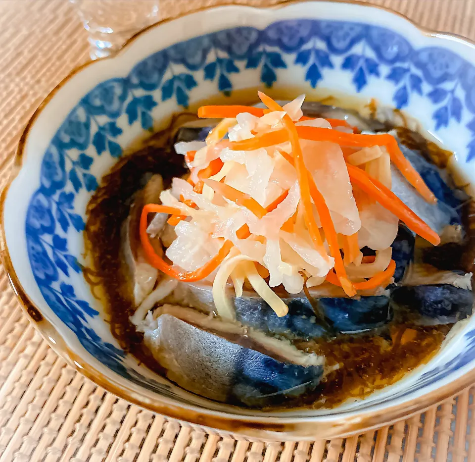 Snapdishの料理写真:簡単健康おつまみ🍶しめ鯖のもずく酢和え|にゃんぺこさん