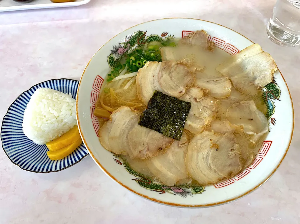 万来軒　チャーシュー麺|コージ💫さん