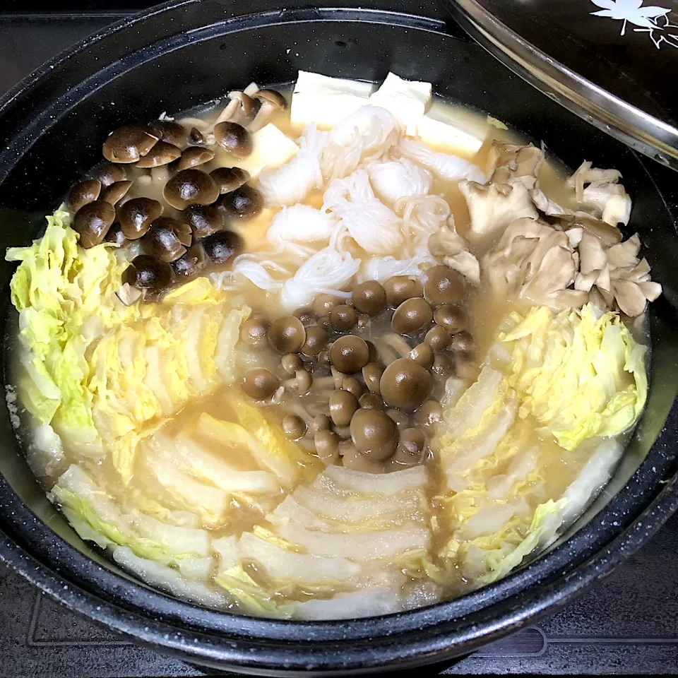 きのこ鍋🥘|henryさん