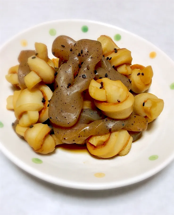 ナガマンさんの料理 蒟蒻の煮物|もっさんさん