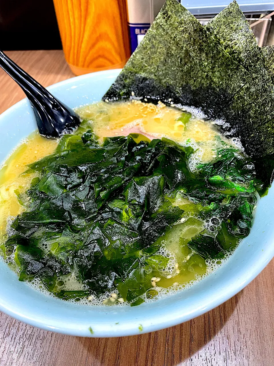 Snapdishの料理写真:千家のわかめラーメン＠横浜 根岸|Yasuhiro Koikeさん