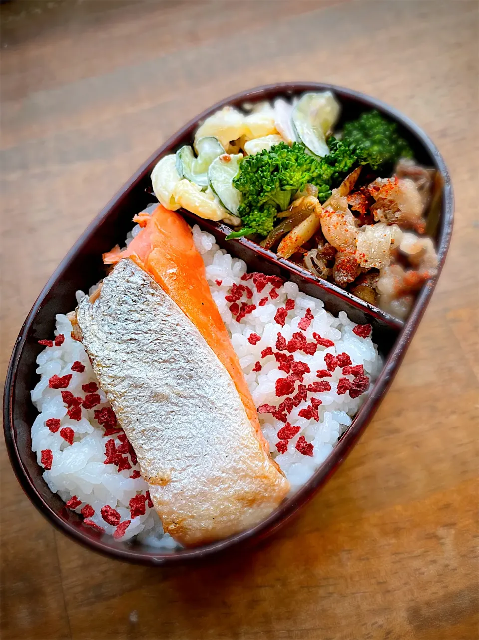 今日のお弁当・塩シャケと牛コマ時雨|akiさん