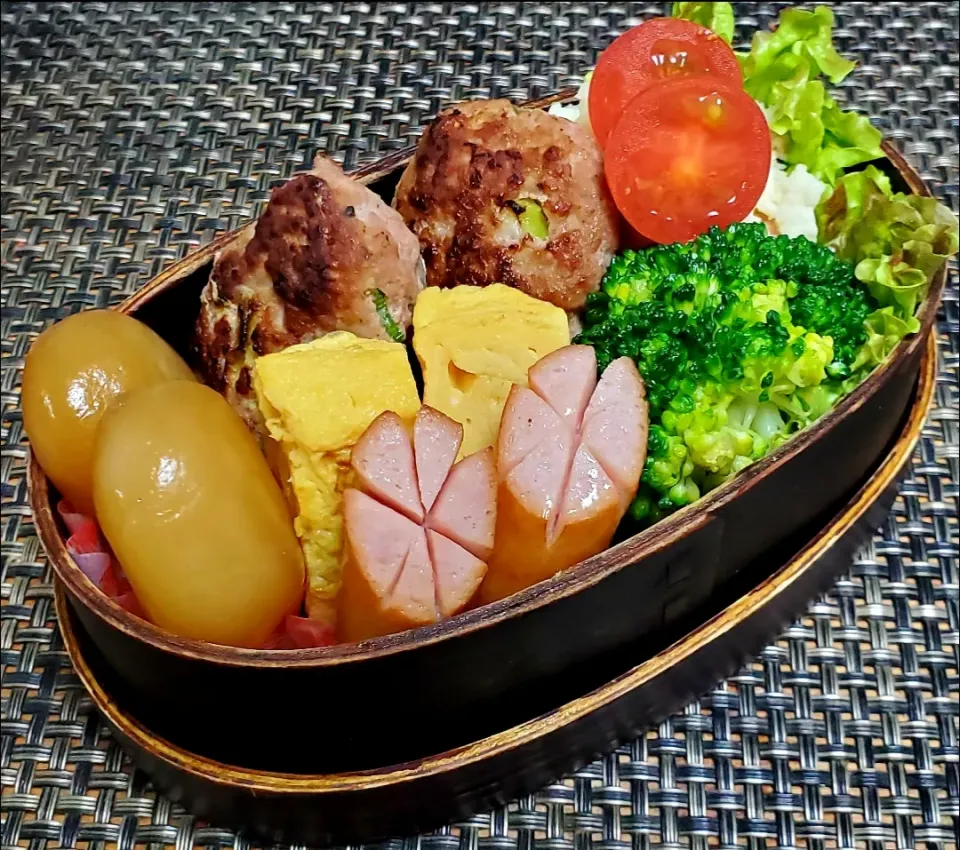 Snapdishの料理写真:豚つくね弁当🍱|クッキングオヤジさん