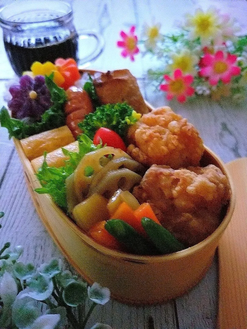 Snapdishの料理写真:唐揚げ弁当|sugar beansさん