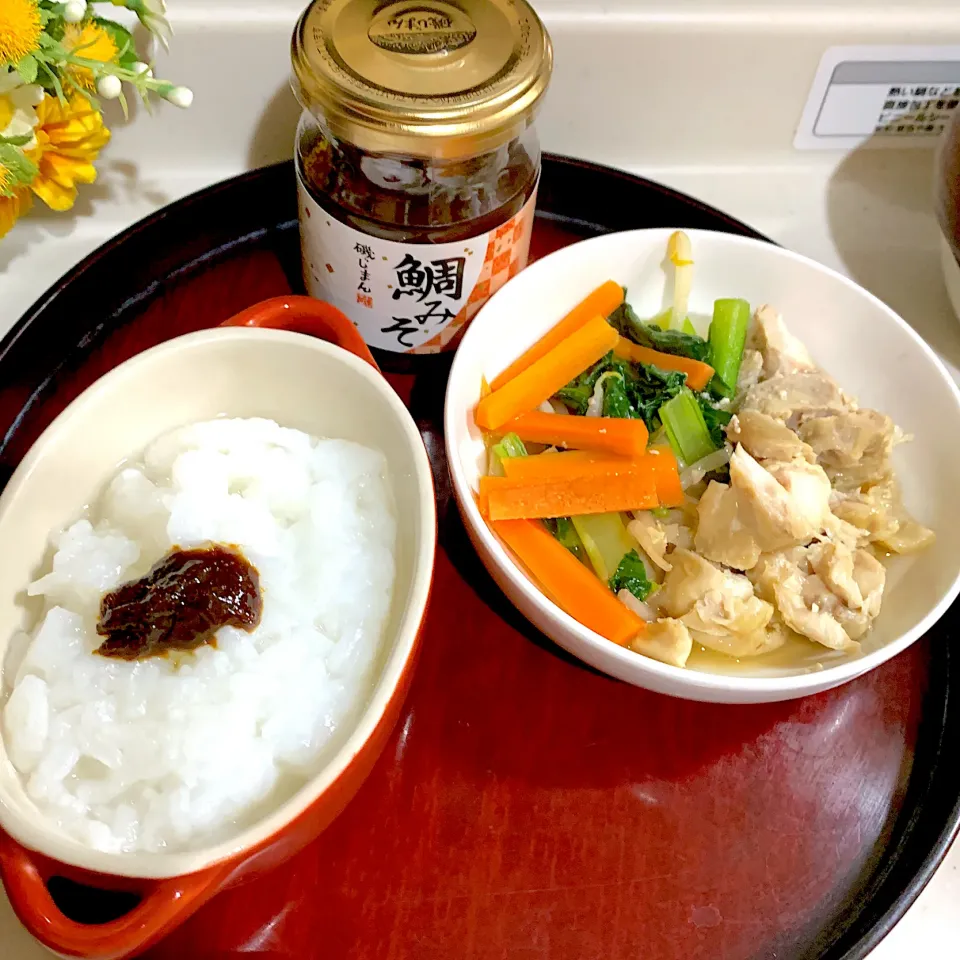 Snapdishの料理写真:鯛味噌が美味い母お昼ご飯(*´꒳`*)|chagashiさん