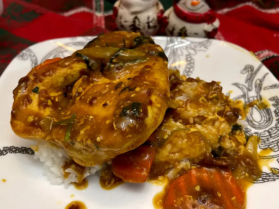 Whole golden chicken curry|Marnelli Dela Cruz Hollandさん