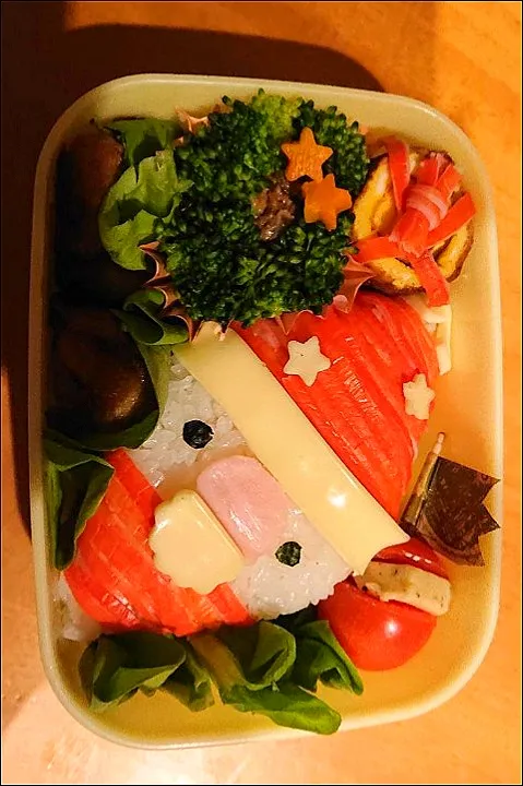 クリスマスのサンタ弁当🎅|ぽちゃマクさん