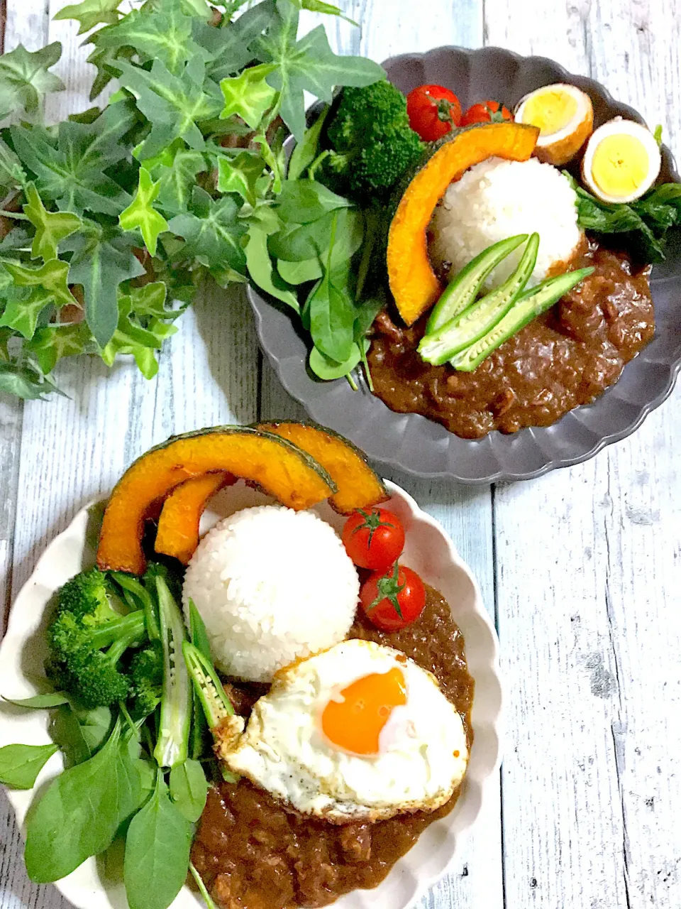 Snapdishの料理写真:クリスマスだけど、5分で出来る、フライドオニオンと豚肉のカレー💕💕💕|🌺🌺Foodie🌺🌺さん