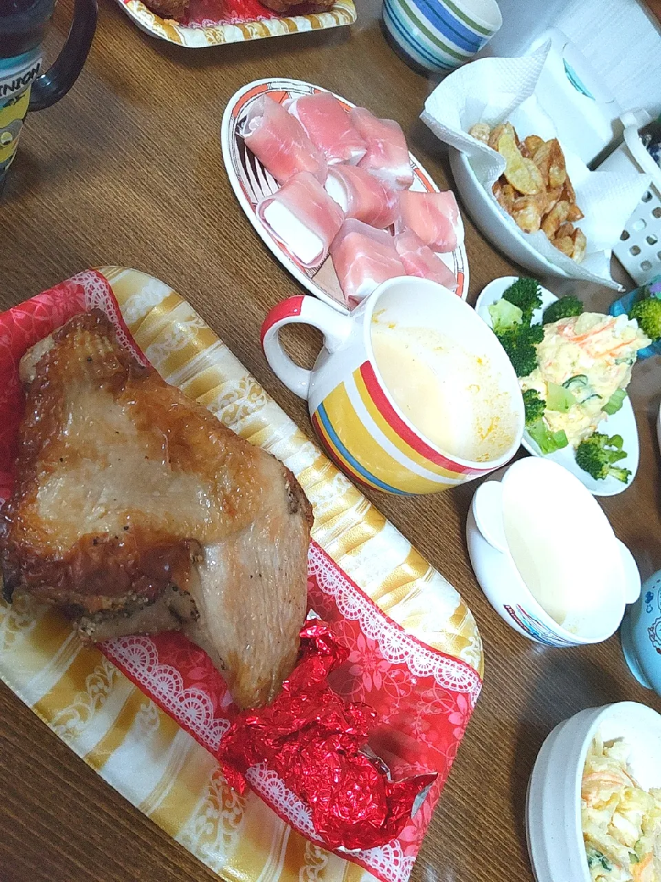 ローストチキン
はんぺんの生ハム巻き
ポテサラツリー
フライドポテト
かぼちゃスープ|尚さん